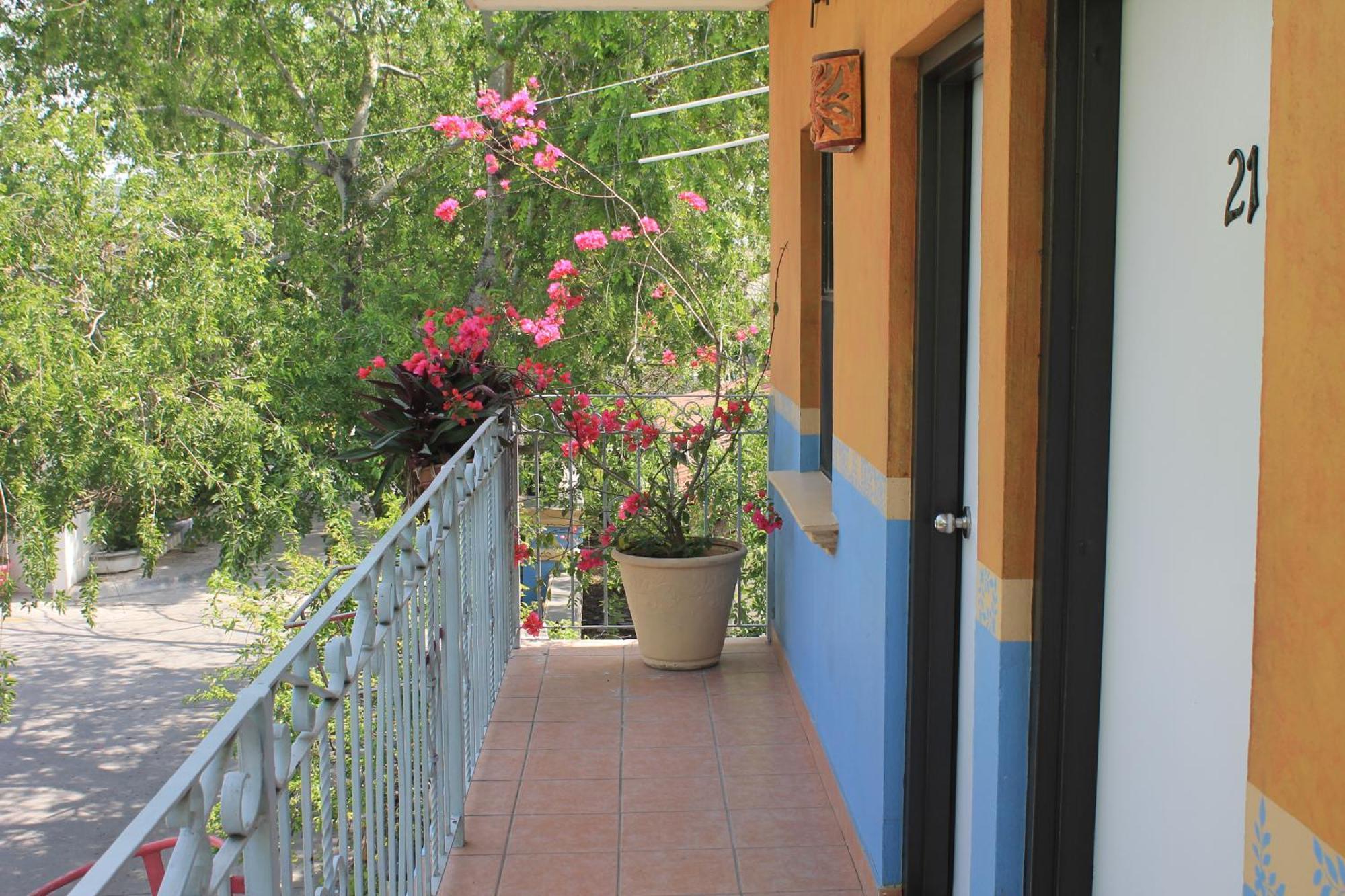 Hotel Hacienda Del Viejo Matamoros  Esterno foto